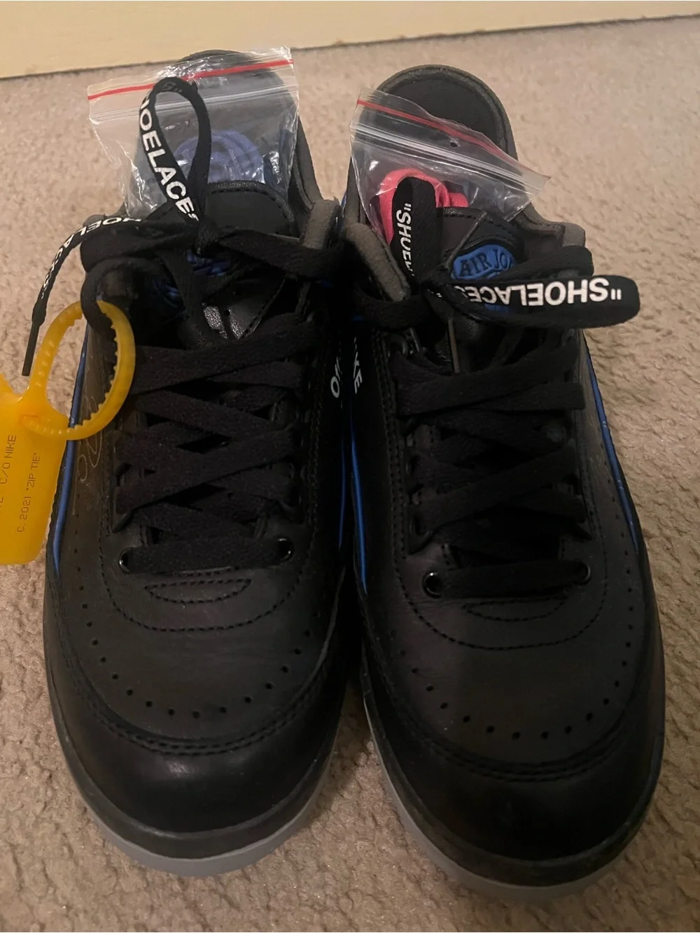 Nike Black and Blue Low-Top Sneakers